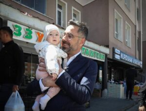 Güleryüzüyle Gönüllere, Hizmetiyle Şehre Dokunan Başkan