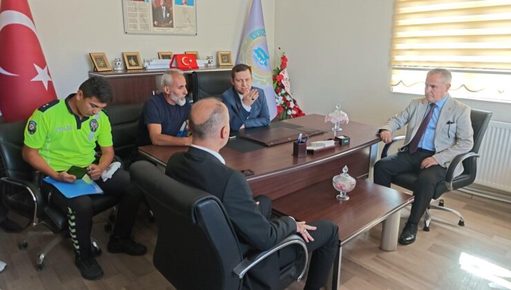 Tatvan Kaymakamı Yiğit Yaşar Demirer Sanayi Esnafıyla Buluştu