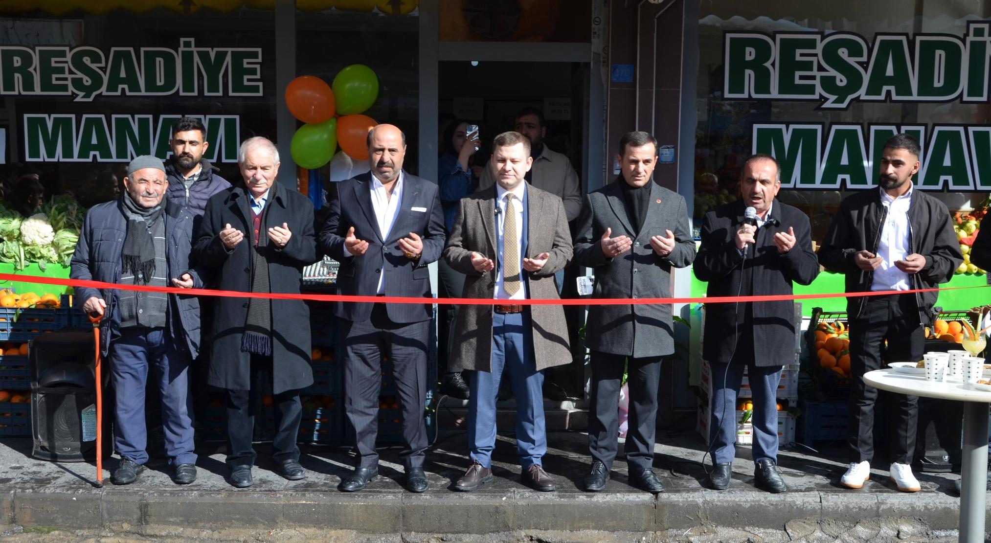 Tatvan’da Reşadiye Manavı düzenlenen törenle hizmete açıldı.